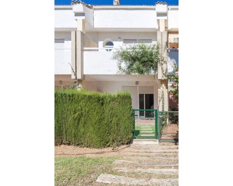 3 bedroom Terraced Villa for rent in Arenal with pool garage - € 2,200 (Ref: 10021331)