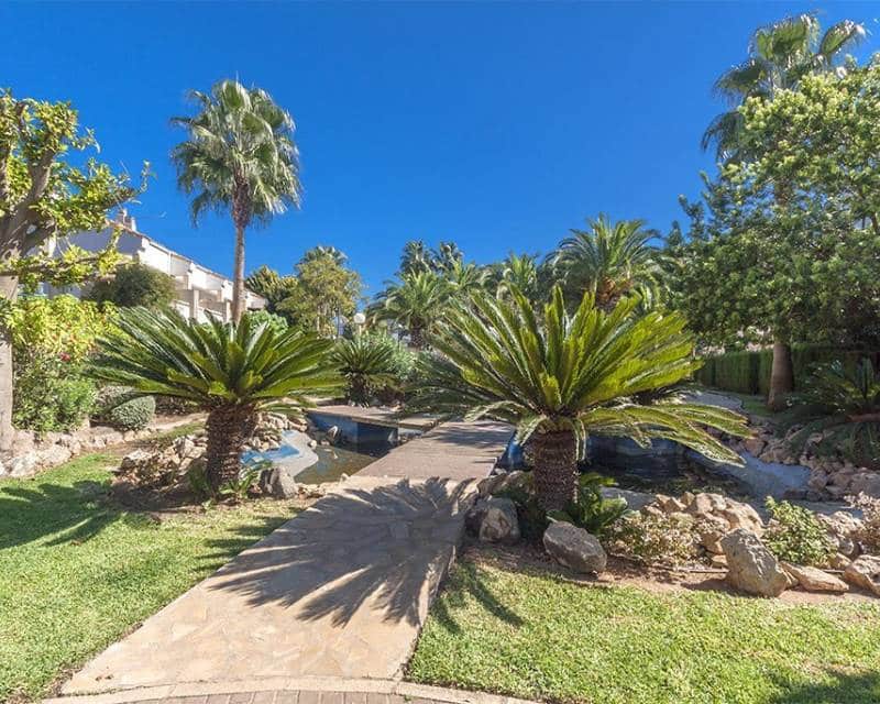 3 bedroom Terraced Villa for rent in Arenal with pool garage - € 2,200 (Ref: 10021331)