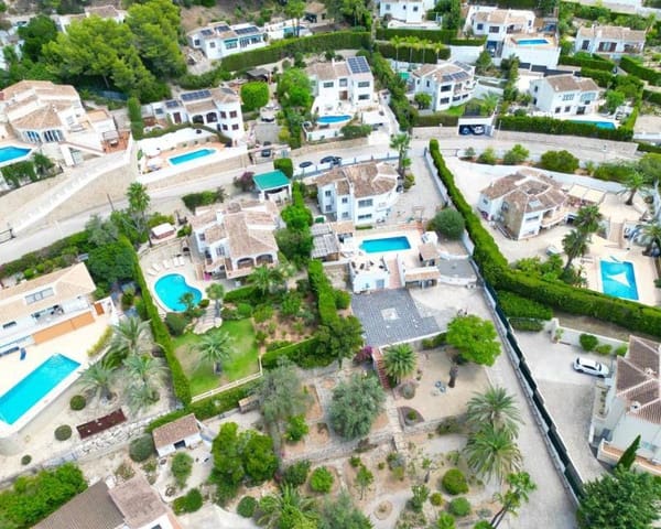 6 chambre Villa/Maison à vendre à Javea / Xàbia avec piscine garage - 850 000 € (Ref: 10021334)