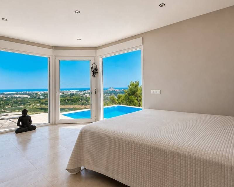 4 Zimmer Villa zu verkaufen in Denia mit Pool Garage - 1.499.000 € (Ref: 10035781)