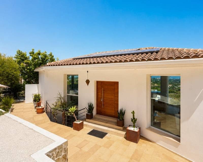 4 Zimmer Villa zu verkaufen in Denia mit Pool Garage - 1.499.000 € (Ref: 10035781)
