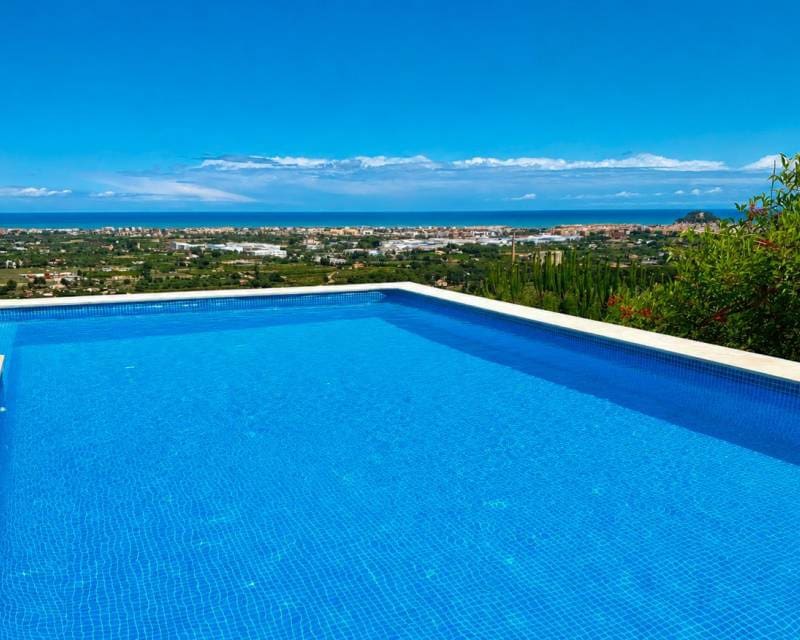 4 Zimmer Villa zu verkaufen in Denia mit Pool Garage - 1.499.000 € (Ref: 10035781)