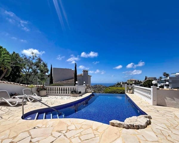 4 quarto Moradia para venda em Benitachell / Benitatxell com piscina - 785 000 € (Ref: 10035787)