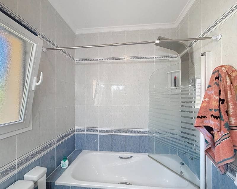 3 sypialnia Willa na sprzedaż w Benitachell / Benitatxell z basenem garażem - 750 000 € (Ref: 10041440)