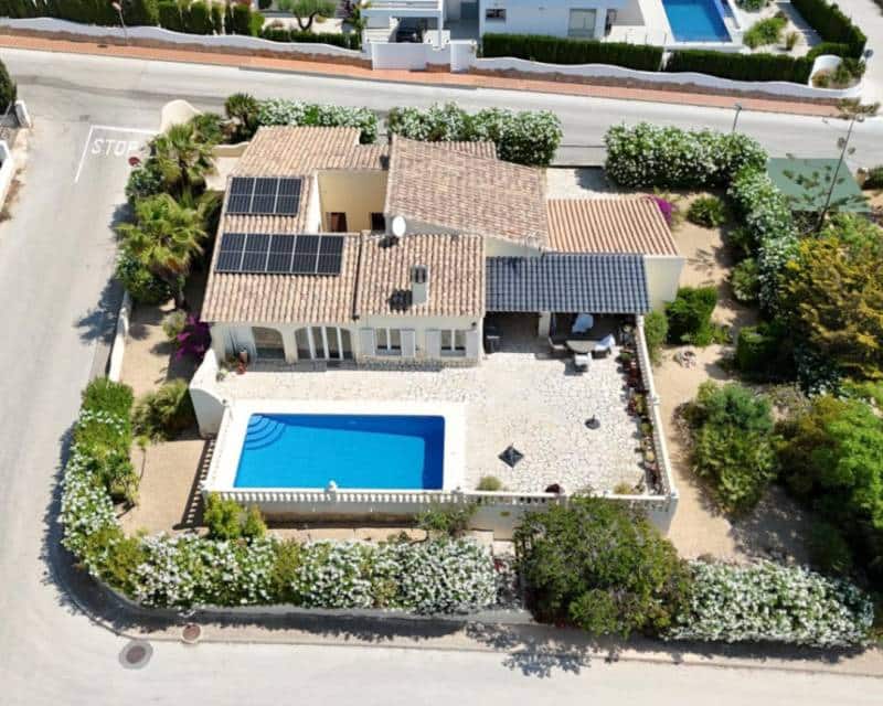 3 sypialnia Willa na sprzedaż w Benitachell / Benitatxell z basenem garażem - 750 000 € (Ref: 10041440)