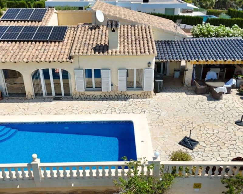 3 sypialnia Willa na sprzedaż w Benitachell / Benitatxell z basenem garażem - 750 000 € (Ref: 10041440)