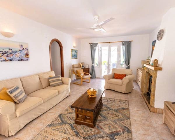 5 slaapkamer Rijtjeshuis te koop in Moraira, Teulada-Moraira met zwembad garage - € 545.000 (Ref: 10062974)