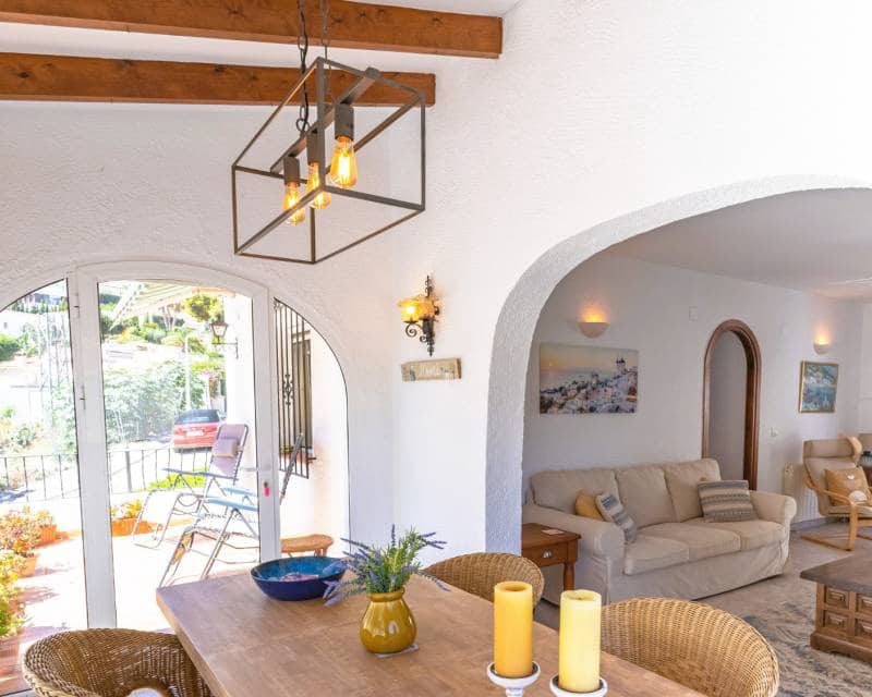 5 slaapkamer Rijtjeshuis te koop in Moraira met zwembad garage - € 545.000 (Ref: 10062974)