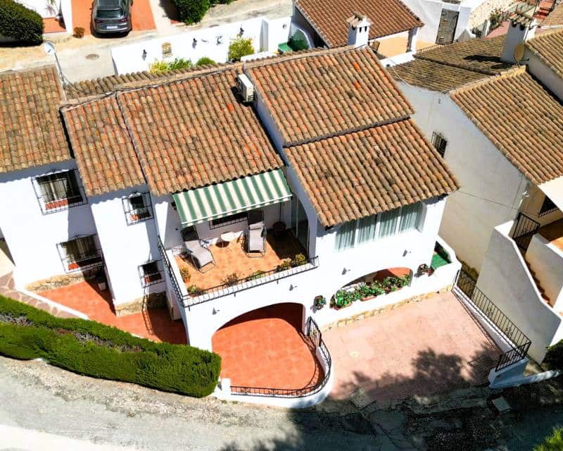 5 slaapkamer Rijtjeshuis te koop in Moraira met zwembad garage - € 545.000 (Ref: 10062974)