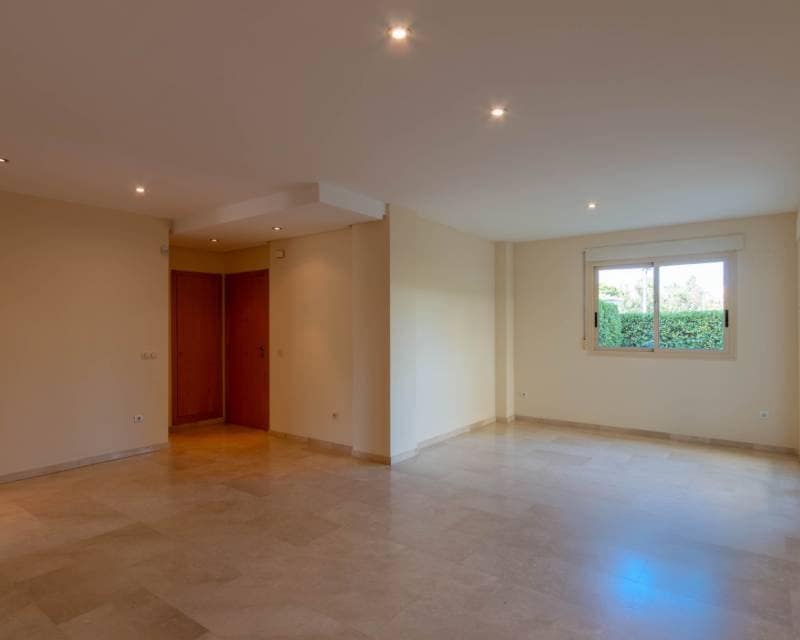 3 sypialnia Apartament do wynajęcia w Javea / Xabia z basenem garażem - 2 000 € (Ref: 10062976)