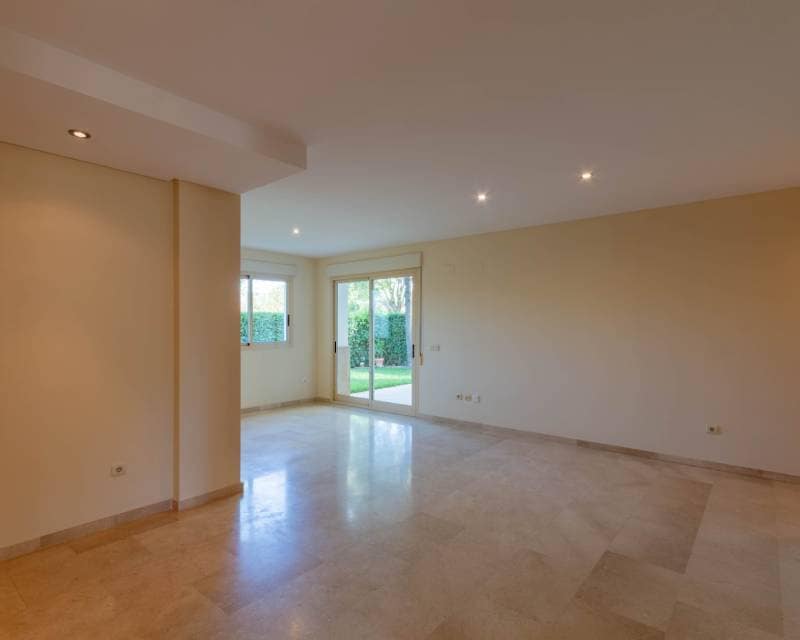 3 sypialnia Apartament do wynajęcia w Javea / Xabia z basenem garażem - 2 000 € (Ref: 10062976)