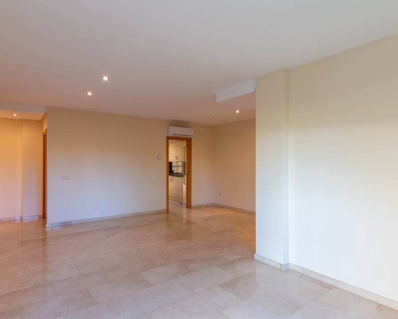 3 sypialnia Apartament do wynajęcia w Javea / Xabia z basenem garażem - 2 000 € (Ref: 10062976)