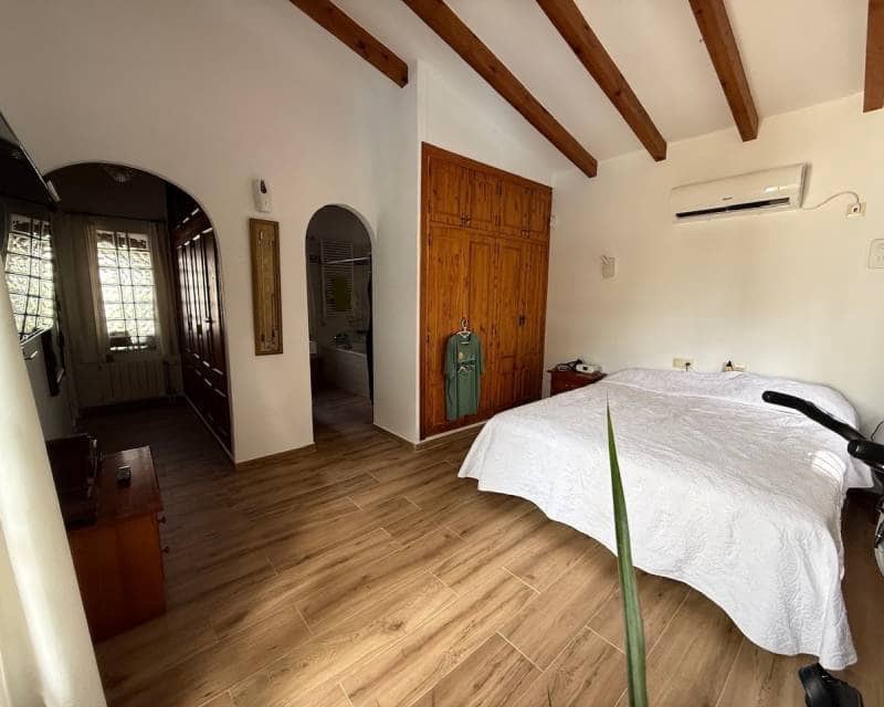 Chalet de 4 habitaciones en Moraira en venta con piscina garaje - 595.000 € (Ref: 10063718)