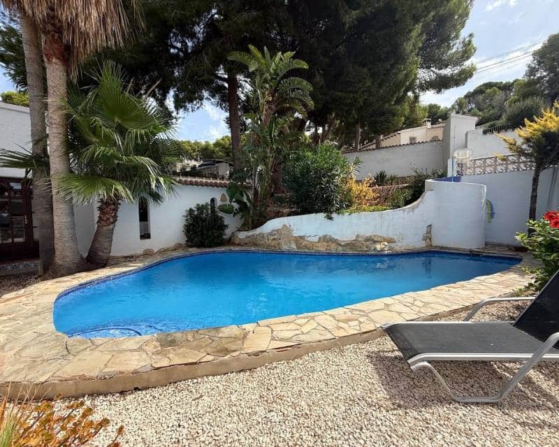 Chalet de 4 habitaciones en Moraira en venta con piscina garaje - 595.000 € (Ref: 10063718)