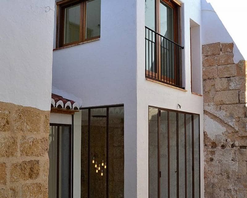 4 makuuhuone Omakotitalo myytävänä paikassa Javea / Xabia mukana uima-altaan - 620 000 € (Ref: 10076933)