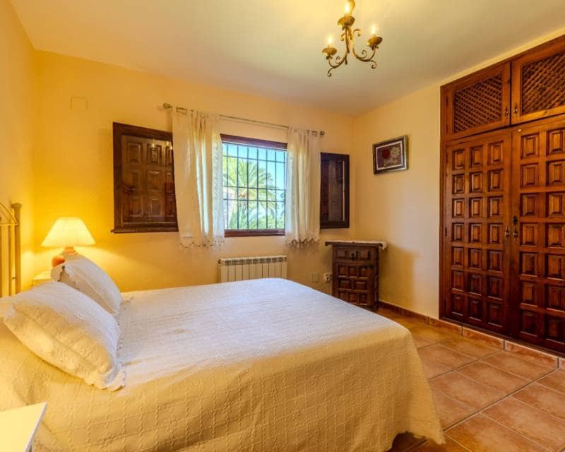 2 bedroom Villa for rent in Javea / Xabia with pool - € 1,795 (Ref: 10081758)