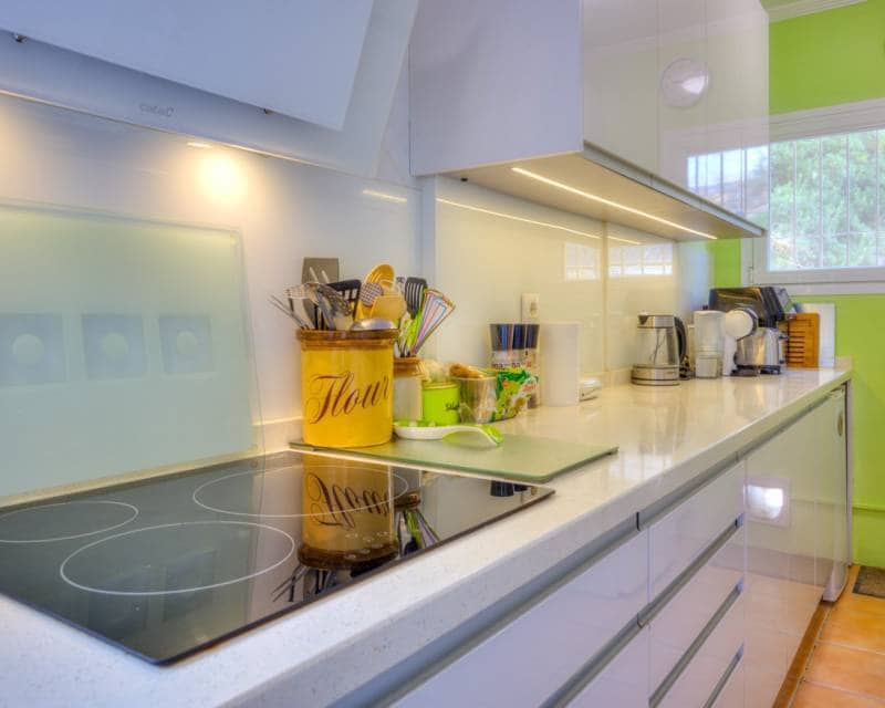 4 soveværelse Villa til salg i Benissa med swimmingpool garage - € 599.000 (Ref: 10091025)