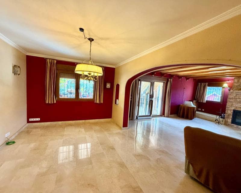 8 quarto Moradia para venda em Pedreguer com piscina garagem - 975 000 € (Ref: 10103510)