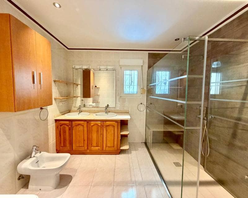 8 quarto Moradia para venda em Pedreguer com piscina garagem - 975 000 € (Ref: 10103510)