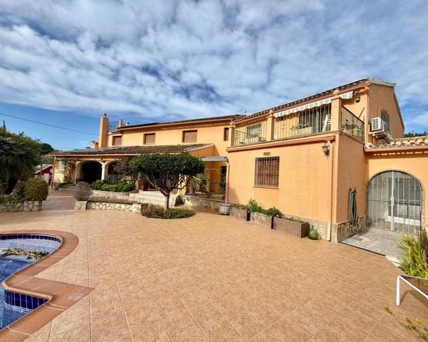 8 quarto Moradia para venda em Pedreguer com piscina garagem - 975 000 € (Ref: 10103510)