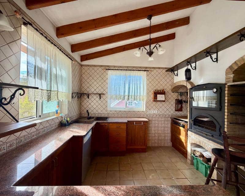 8 quarto Moradia para venda em Pedreguer com piscina garagem - 975 000 € (Ref: 10103510)
