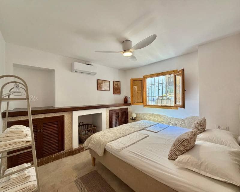 4 makuuhuone Rivitalo myytävänä paikassa Javea / Xabia - 559 000 € (Ref: 10103512)