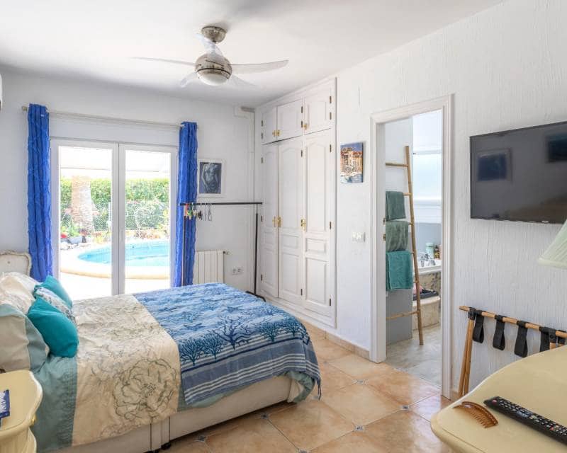 4 soverom Villa til salgs i Moraira med svømmebasseng garasje - € 1 350 000 (Ref: 10133470)