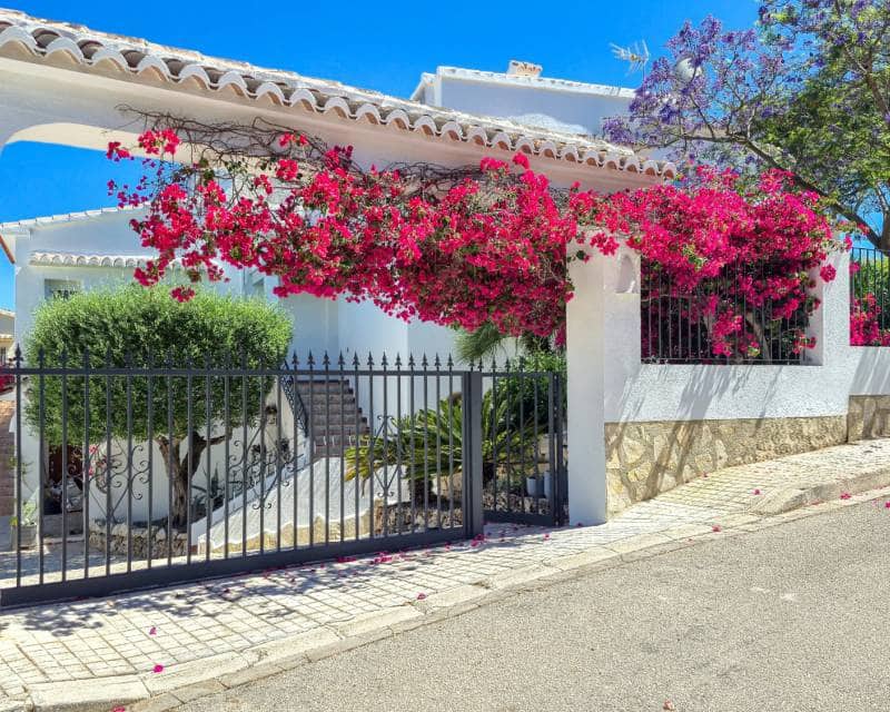 4 soverom Villa til salgs i Moraira med svømmebasseng garasje - € 1 350 000 (Ref: 10133470)