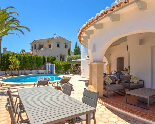4 soverom Villa til salgs i Pinar del Advocat - Cometa, Teulada-Moraira med svømmebasseng garasje - € 1 350 000 (Ref: 10133470)