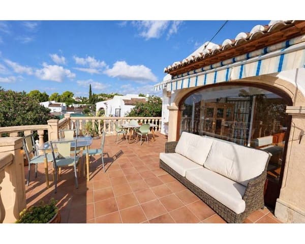 3 chambre Villa/Maison à vendre à Javea / Xàbia avec piscine garage - 625 000 € (Ref: 10133471)