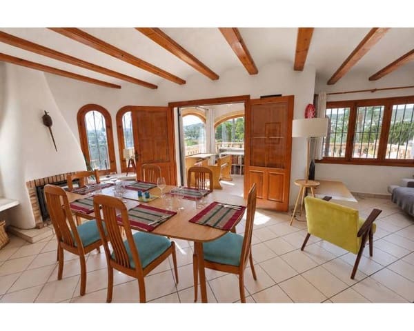 3 chambre Villa/Maison à vendre à Javea / Xàbia avec piscine garage - 625 000 € (Ref: 10133471)