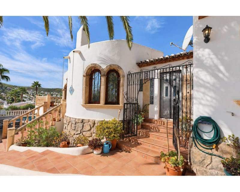3 chambre Villa/Maison à vendre à Javea / Xabia avec piscine garage - 625 000 € (Ref: 10133471)