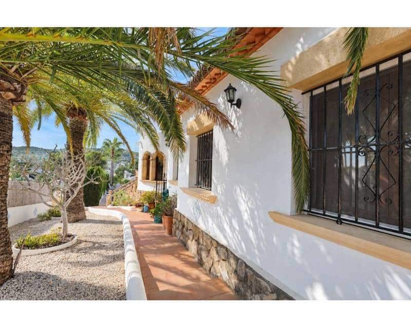 3 chambre Villa/Maison à vendre à Javea / Xabia avec piscine garage - 625 000 € (Ref: 10133471)