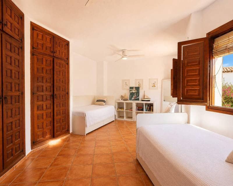 5 sovrum Hus till salu i Javea / Xabia med pool - 995 000 € (Ref: 10133472)