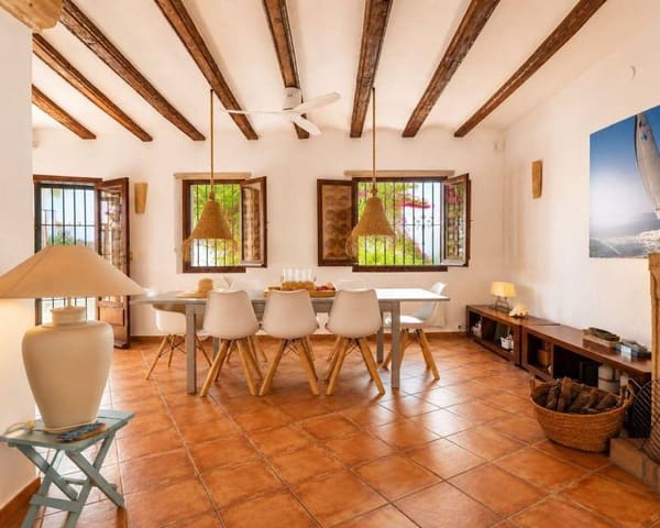 5 sovrum Hus till salu i Javea / Xàbia med pool - 995 000 € (Ref: 10133472)