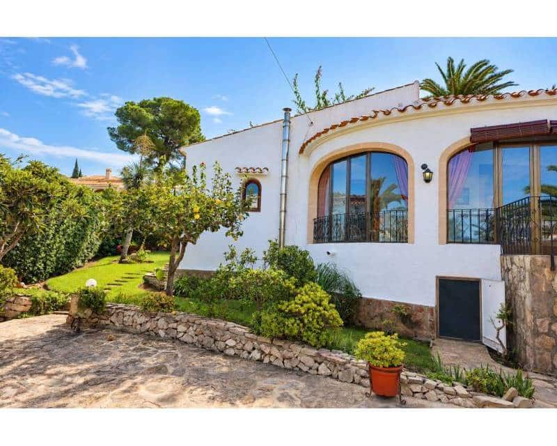 4 chambre Villa/Maison à vendre à Javea / Xabia avec piscine garage - 695 000 € (Ref: 10133473)