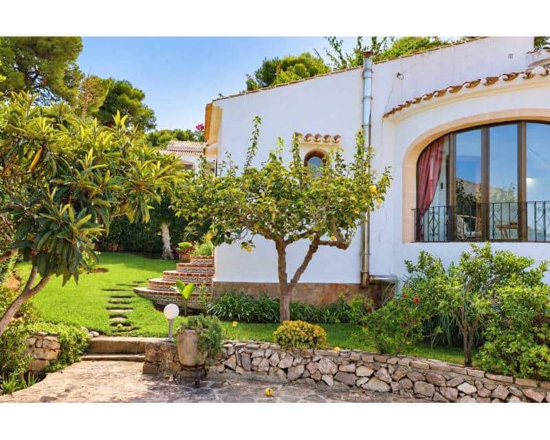 4 chambre Villa/Maison à vendre à Javea / Xabia avec piscine garage - 695 000 € (Ref: 10133473)