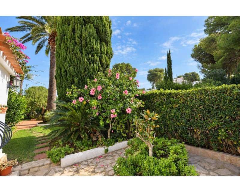 4 chambre Villa/Maison à vendre à Javea / Xabia avec piscine garage - 695 000 € (Ref: 10133473)