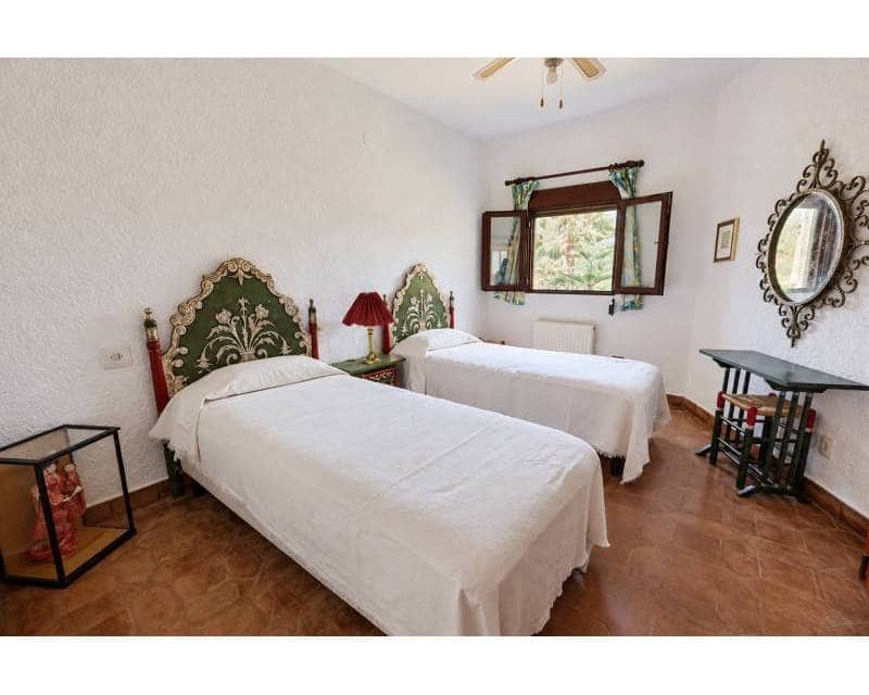 4 chambre Villa/Maison à vendre à Javea / Xabia avec piscine garage - 695 000 € (Ref: 10133473)