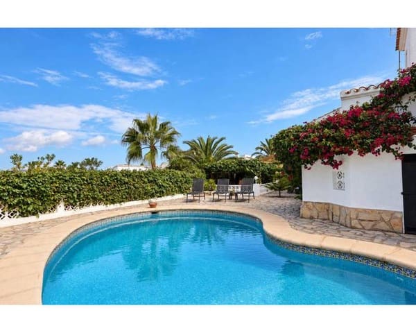 4 chambre Villa/Maison à vendre à Javea / Xàbia avec piscine garage - 695 000 € (Ref: 10133473)