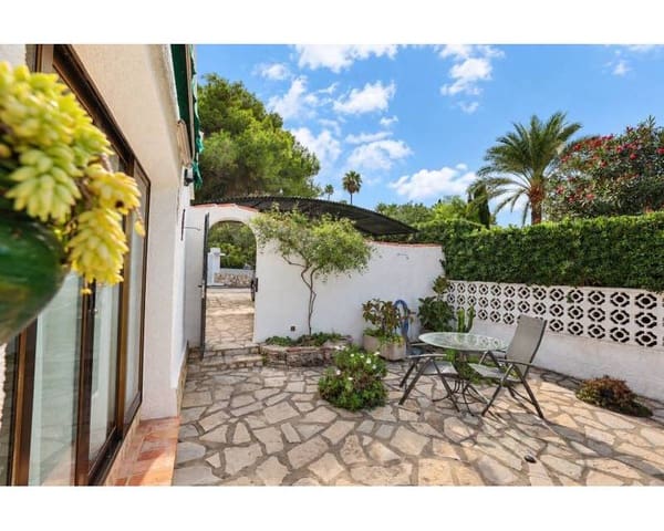 4 chambre Villa/Maison à vendre à Javea / Xàbia avec piscine garage - 695 000 € (Ref: 10133473)