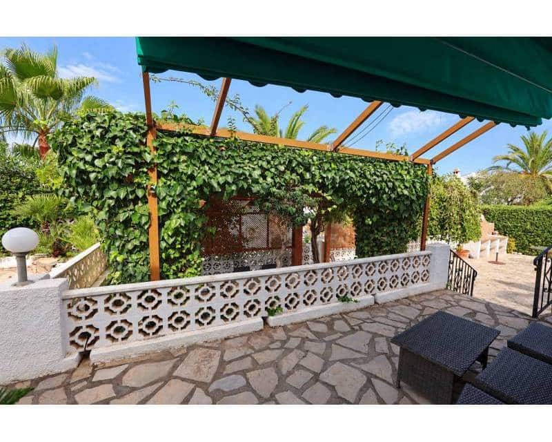 4 chambre Villa/Maison à vendre à Javea / Xabia avec piscine garage - 695 000 € (Ref: 10133473)