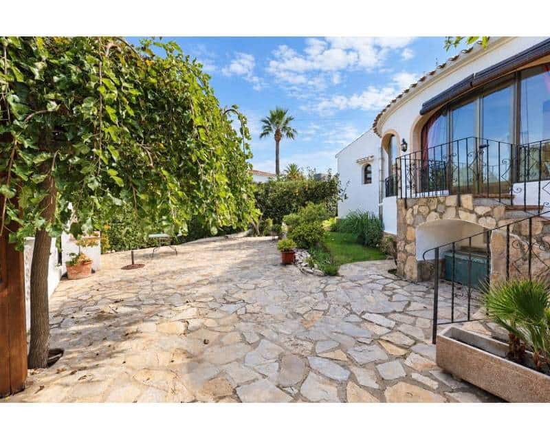 4 chambre Villa/Maison à vendre à Javea / Xabia avec piscine garage - 695 000 € (Ref: 10133473)