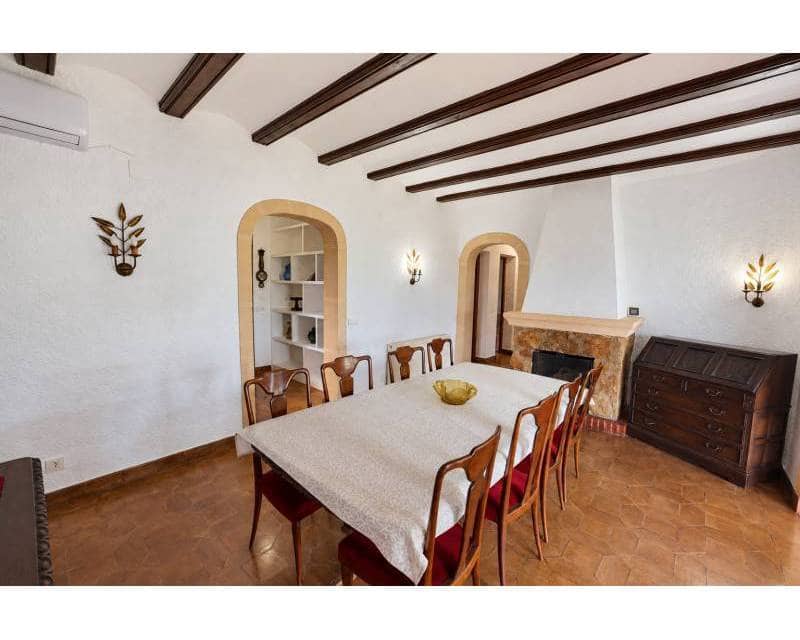 4 chambre Villa/Maison à vendre à Javea / Xabia avec piscine garage - 695 000 € (Ref: 10133473)
