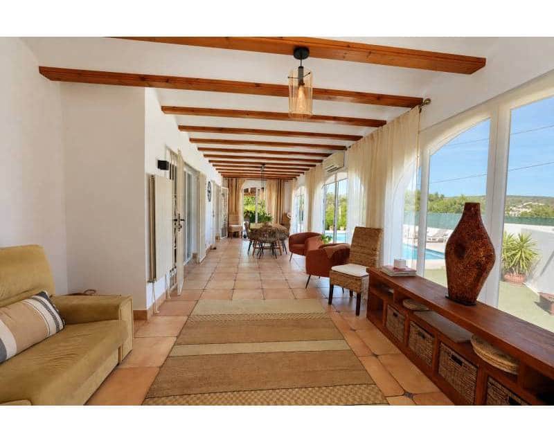 4 soveværelse Villa til salg i Javea / Xabia med swimmingpool garage - € 850.000 (Ref: 10133474)