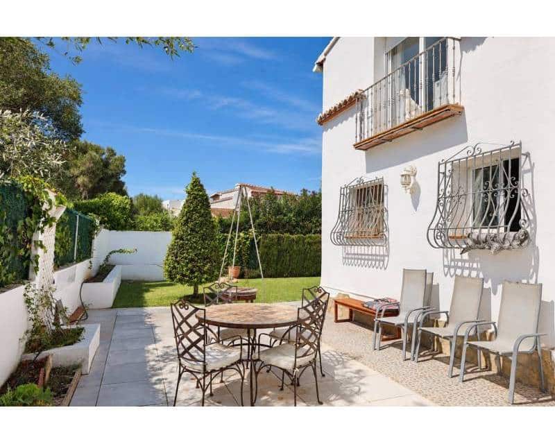 4 soveværelse Villa til salg i Javea / Xabia med swimmingpool garage - € 850.000 (Ref: 10133474)
