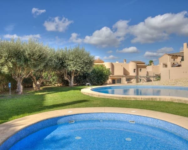 3 soveværelse Rækkehus til salg i Moraira, Teulada-Moraira med swimmingpool garage - € 365.000 (Ref: 10158088)