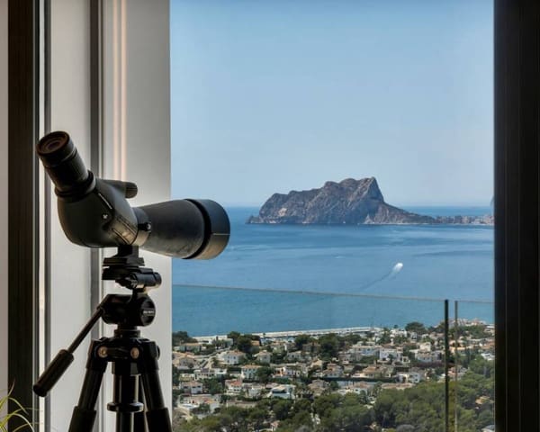 4 slaapkamer Villa te koop in Moraira, Teulada-Moraira met zwembad garage - € 2.250.000 (Ref: 10158089)