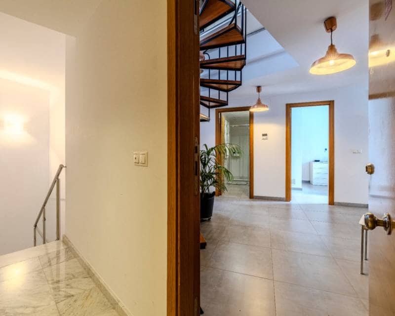 2 bedroom Apartment for sale in Denia - € 235,000 (Ref: 10158092)