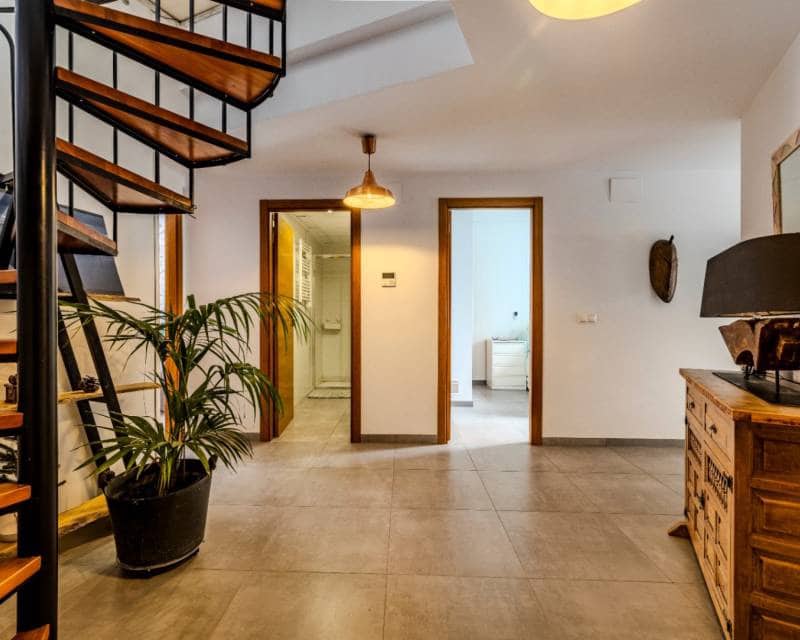 2 bedroom Apartment for sale in Denia - € 235,000 (Ref: 10158092)